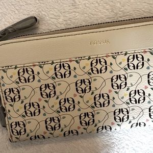 NWT Jori Zip Clutch Fossil RFID Wallet